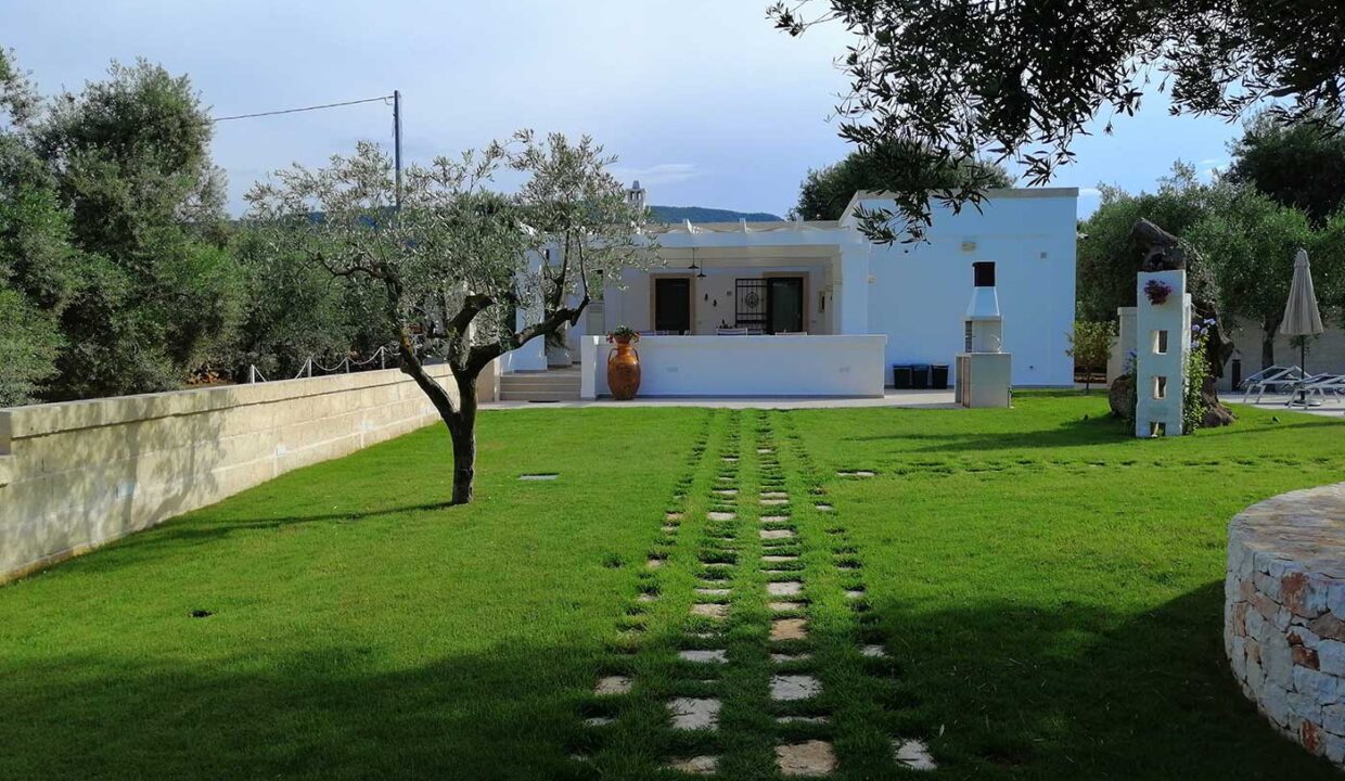 villa-appia-ostuni-cisternino-002